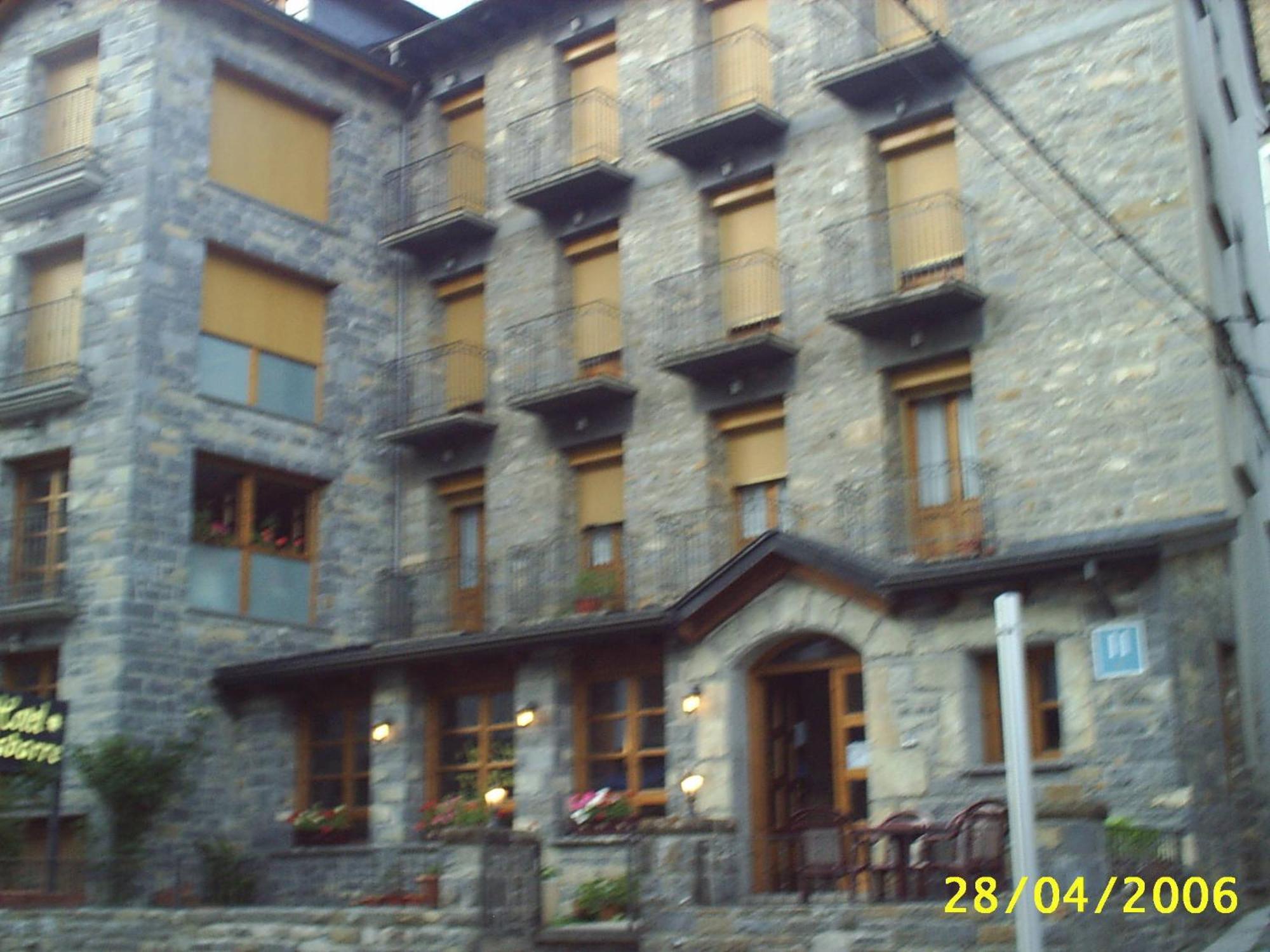Apartamentos Gabarre Брото Экстерьер фото